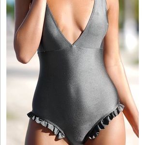 One piece swim suit